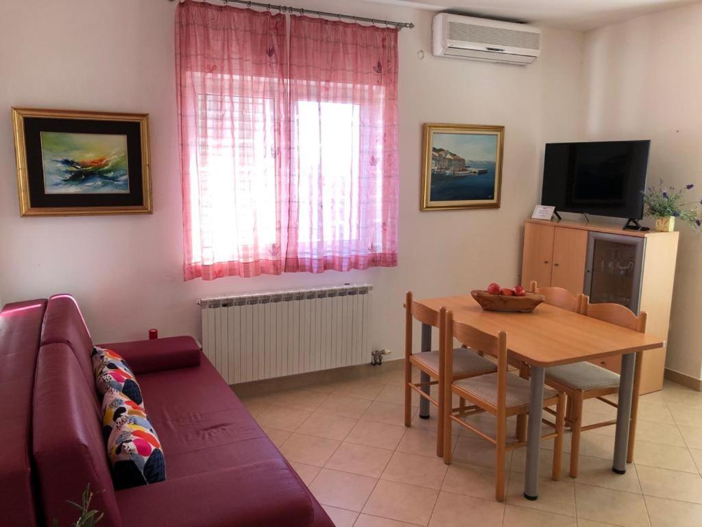 Apartments Punta セリネ エクステリア 写真